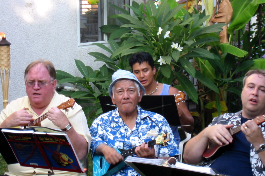 Luau 012